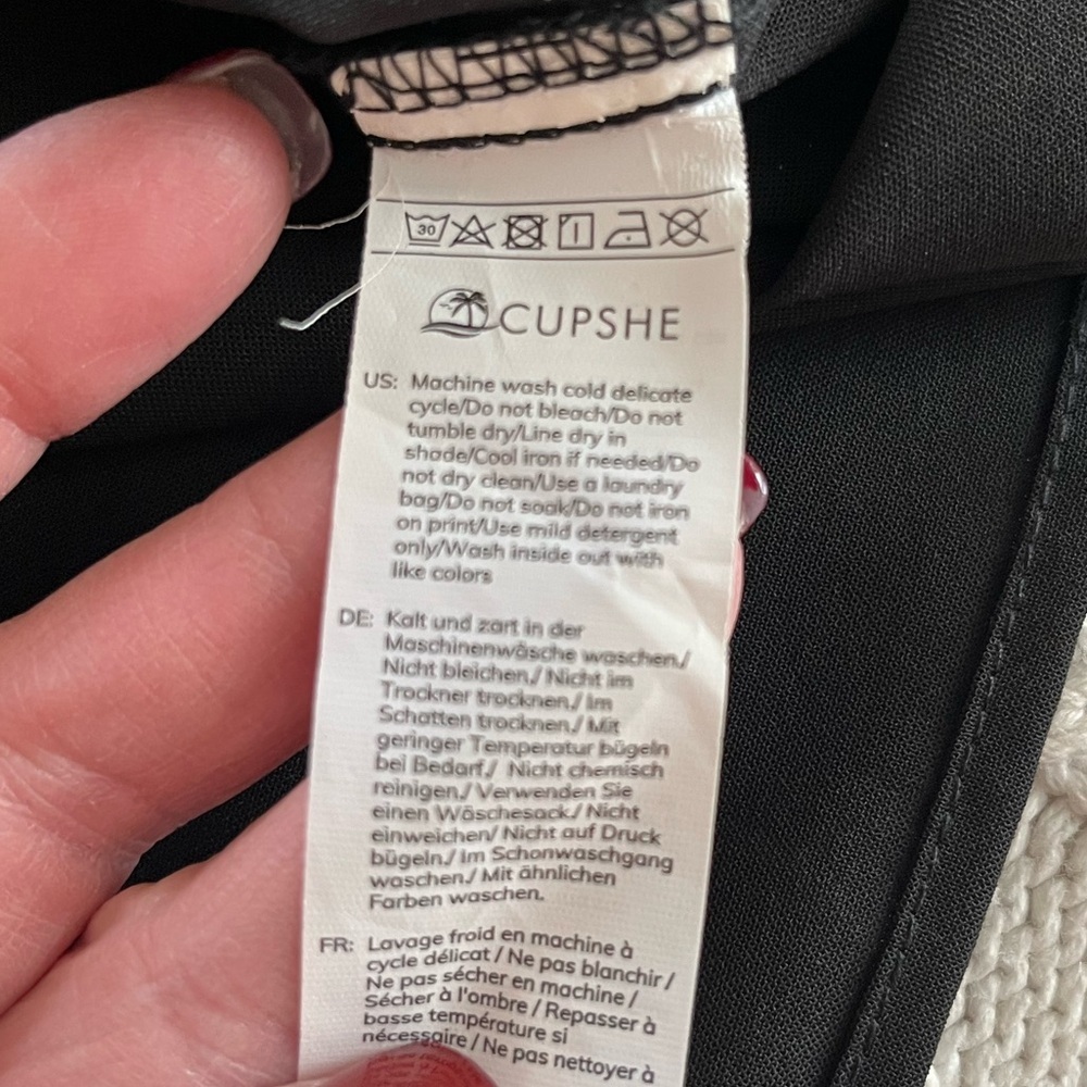 Cupshe Black Oversized Mini Dress with Ruffle Sleeve Women’s Medium/Large - Picture 11 of 14